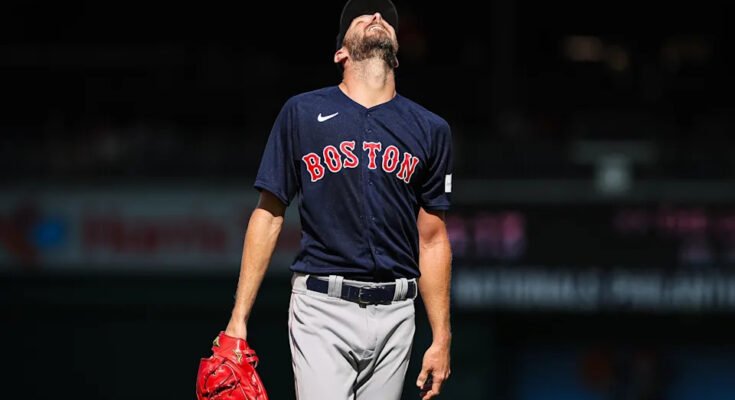 Washington, DC - 17 de agosto: Chris Sale # 41 de los Medias Rojas de Boston reacciona contra los Nacionales de Washington durante la primera ronda en el Nationals Park el 17 de agosto de 2023 en Washington, DC. (Foto de Scott Tetsch / Getty Images)