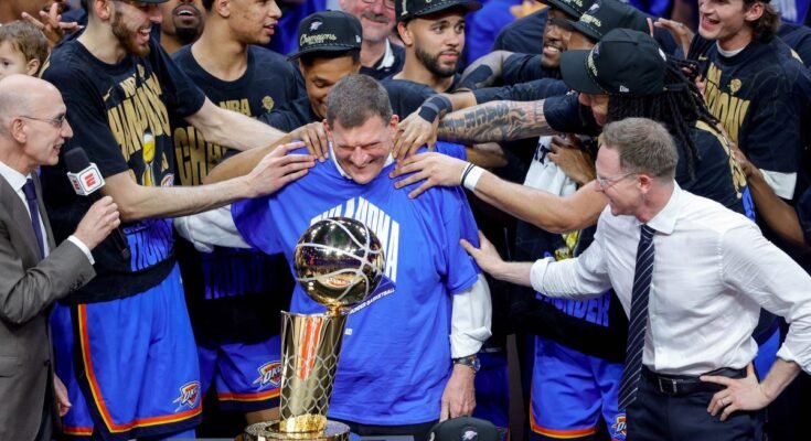 Cómo el presidente de The Thunder, Clay Bennett, ayudó a transformar OKC en Title Town