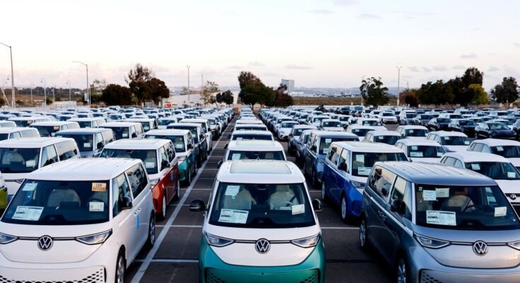 Trump quiere matar los estándares de emisión de California. Esto es lo que significa para vehículos eléctricos