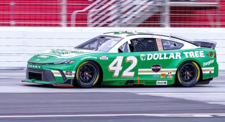 2025 NASCAR Vive México 250 Odds, Pichs, Parts Prop: Experto que clavó a 17 ganadores amorosos con dos figuras