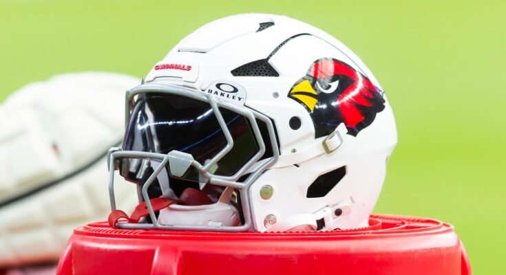 Verifique el reloj de los Cardenales de Arizona con una fecha límite para cortar a los 8 días