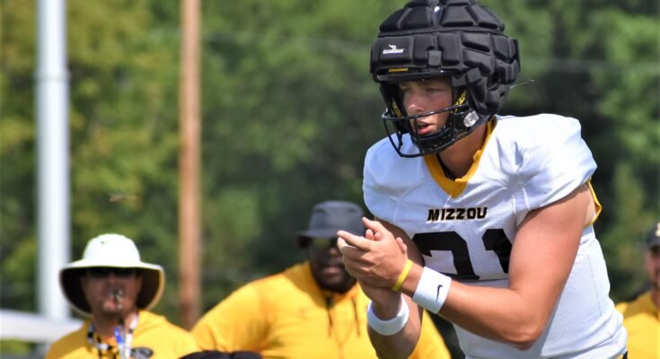 Fútbol de Missouri por Darris Smith 'hambriento' para regresar después de la lágrima de ACL