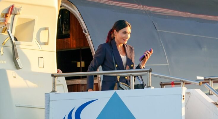 ¿Por qué Laura Loomer reveló este depósito?