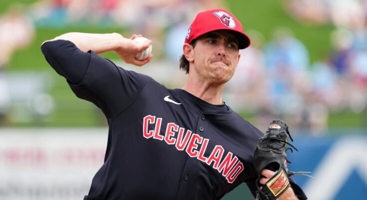 Reconstruyendo Guardianes Comerciantes Shane Bieber y Paul Sewald en la lucha contra Blue Jays y Tigers